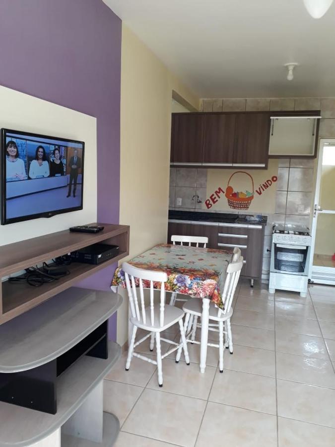 Апартаменты Residencial Caxias Бомбиньяс Экстерьер фото